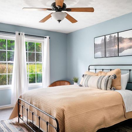 Modern Decor, Hot Tub, Fire Pit & River Access! Luray Dış mekan fotoğraf