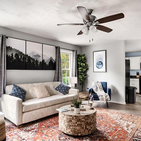 Modern Decor, Hot Tub, Fire Pit & River Access! Luray Dış mekan fotoğraf