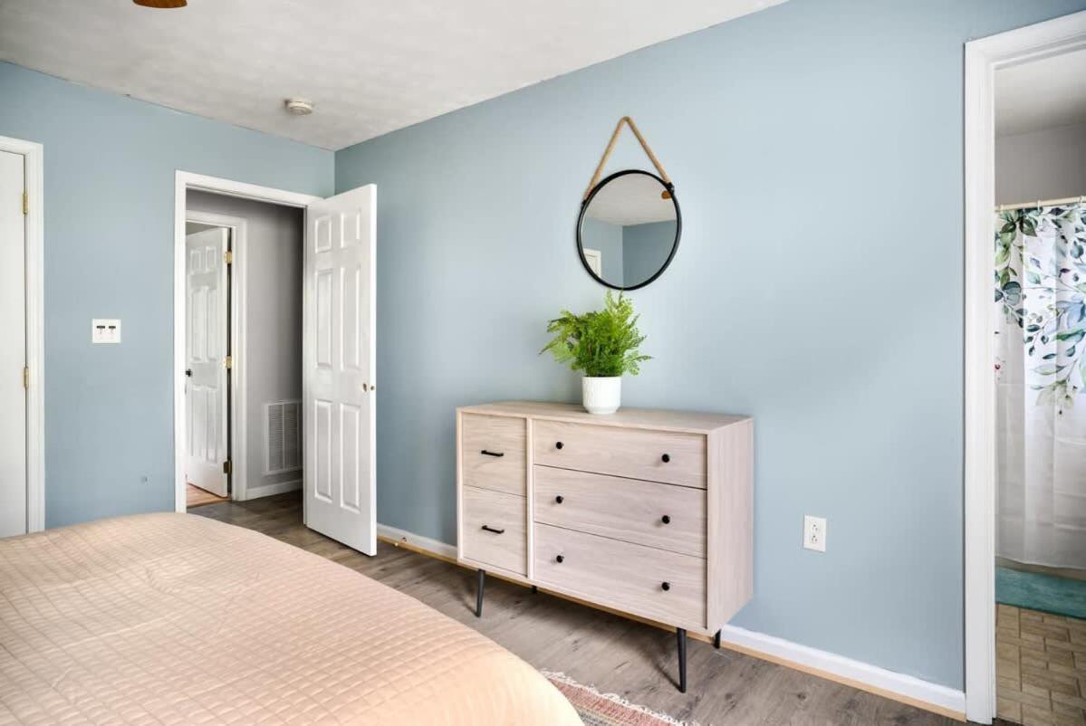 Modern Decor, Hot Tub, Fire Pit & River Access! Luray Dış mekan fotoğraf