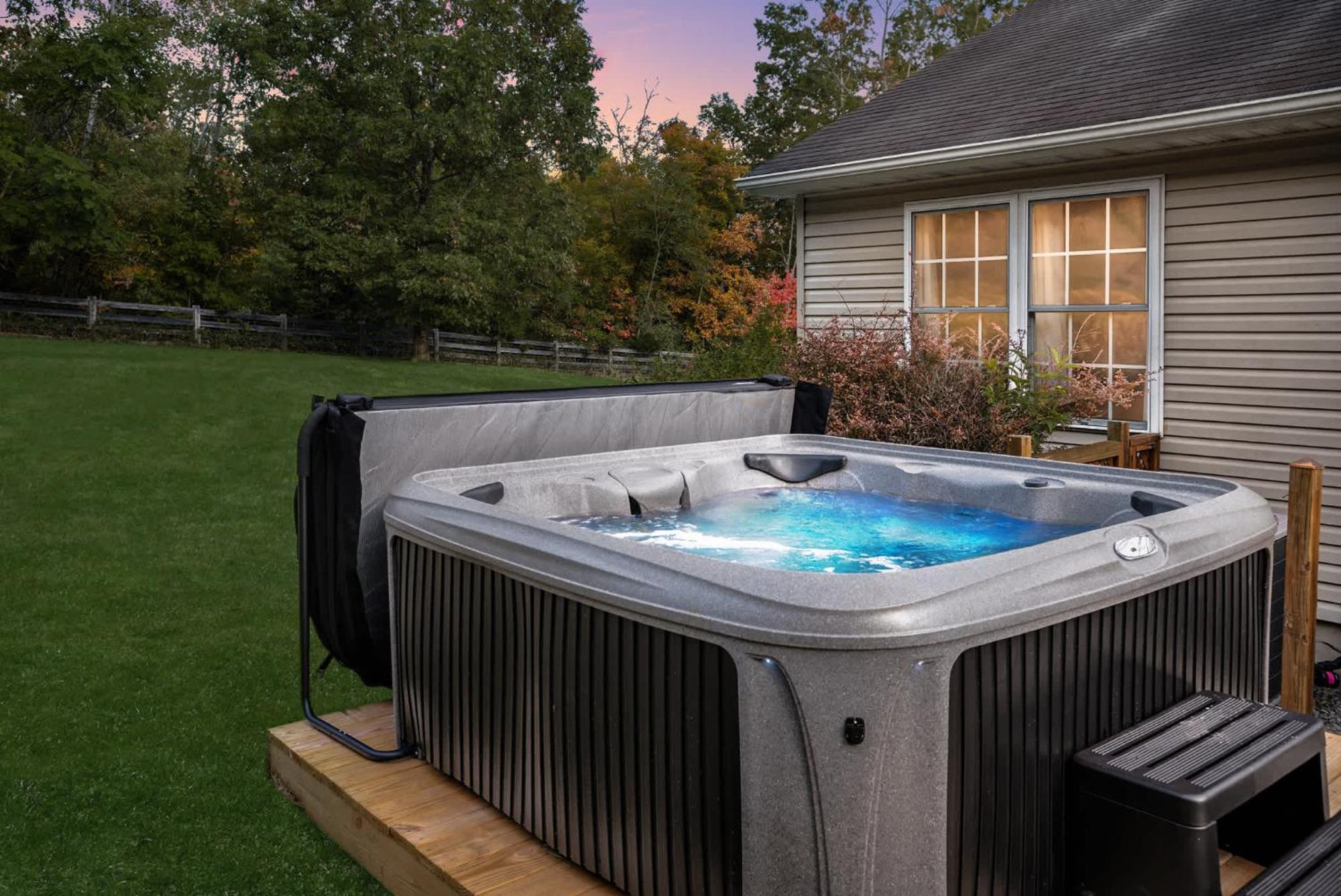 Modern Decor, Hot Tub, Fire Pit & River Access! Luray Dış mekan fotoğraf